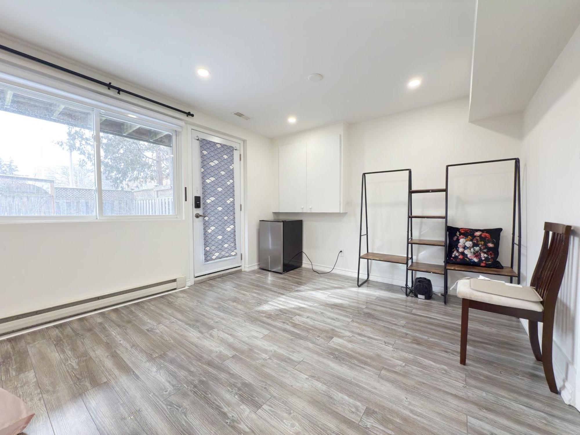 Cozy Room With Private Bath Near Don Mills Subway Toronto Bagian luar foto
